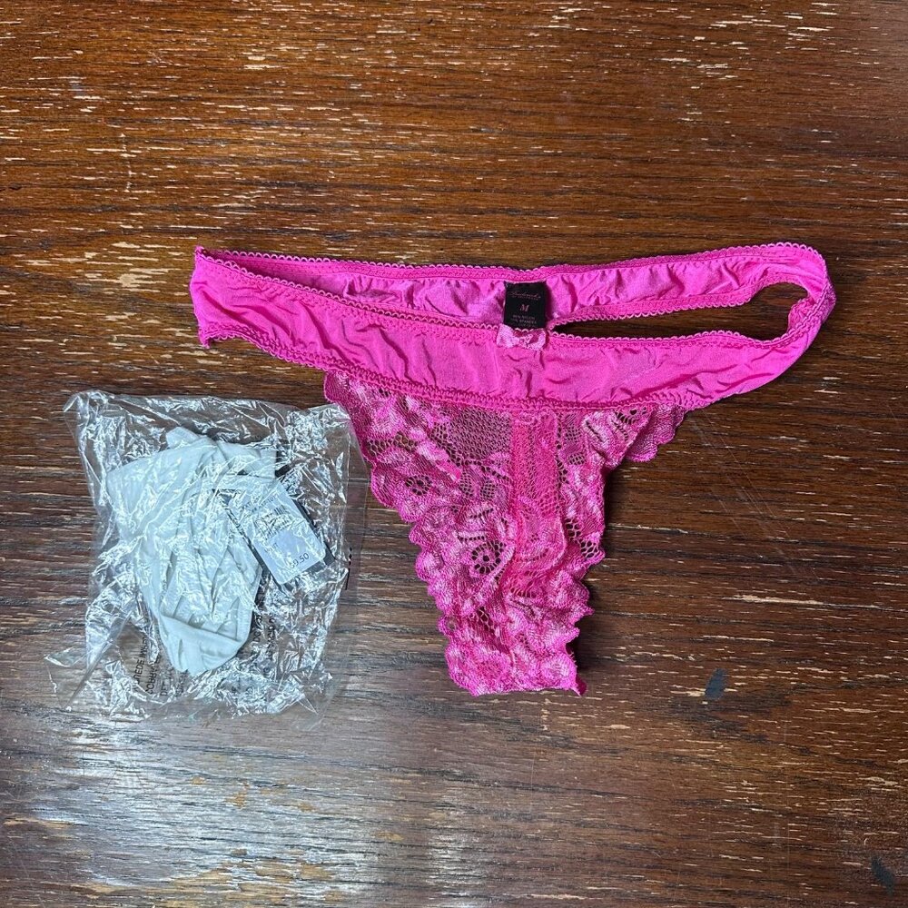 Fredericks Of Hollywood Pink Lace Thong Size M With White Extra Thong Included
